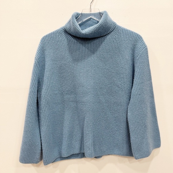 J. Crew Wool and Recycled Cashmere Relaxed Turtleneck Sweater Light Blue Small - Picture 2 of 9